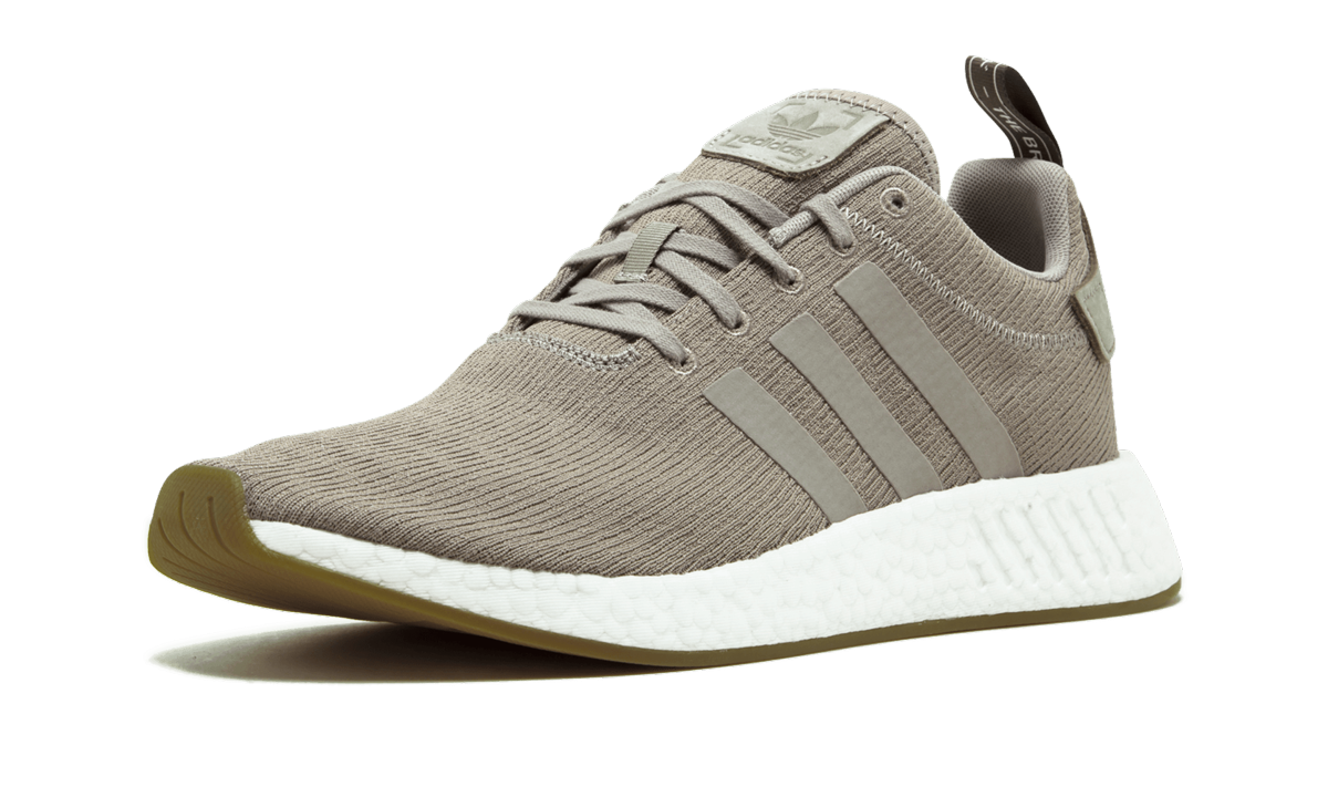 NMD R2