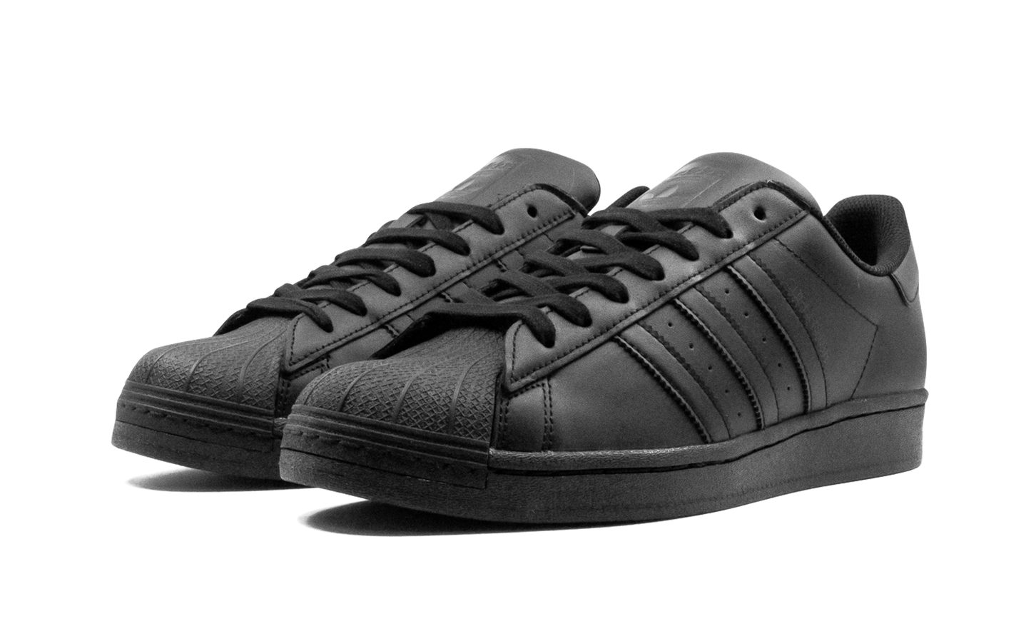 Superstar "Triple Black"