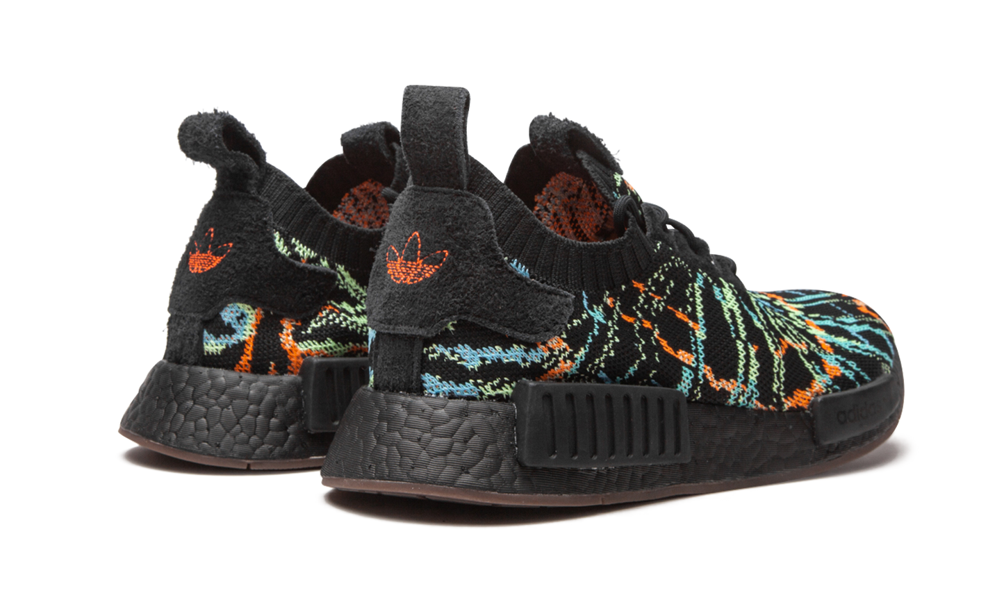 NMD_R1 PK "Glitch"