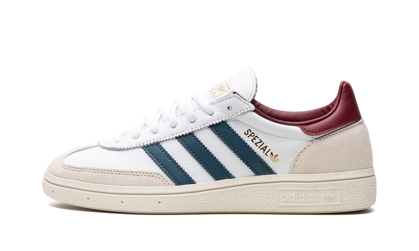 Handball Spezial "White Arctic Night"